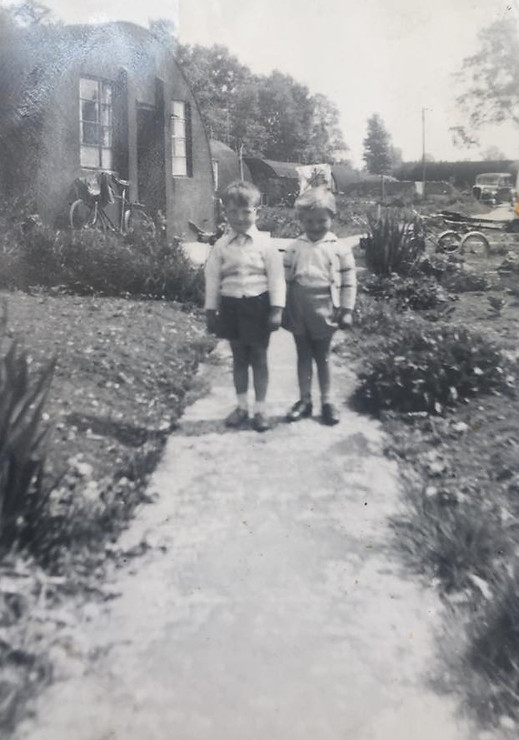 philp jarvis and friend.jpg